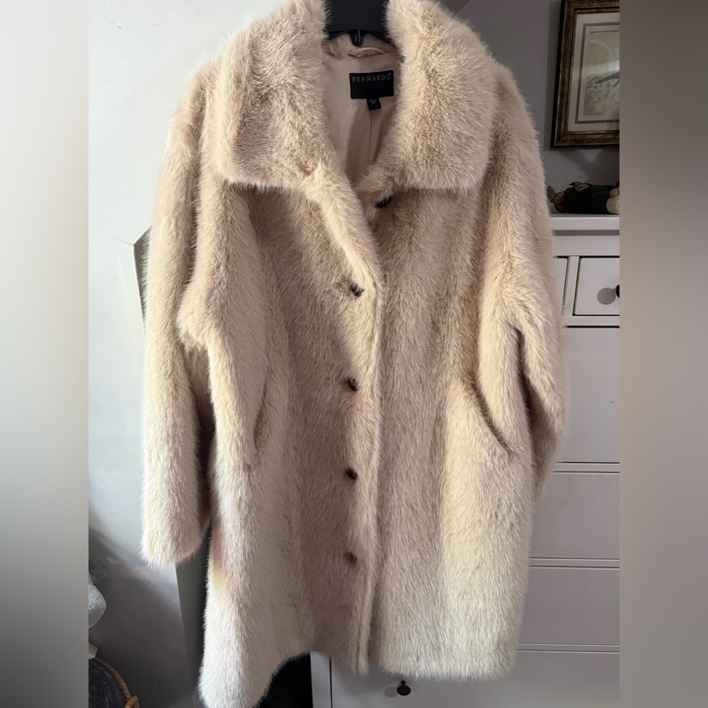 Bernardo Cream Faux-Fur Coat New